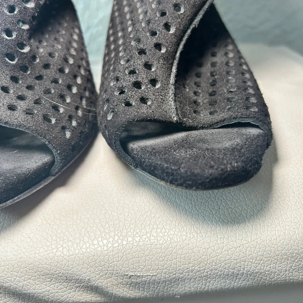 Pedro Garcia Sofia Black Suede Leather Peep Toe Heels Slingback‎ Perforated Sz 9